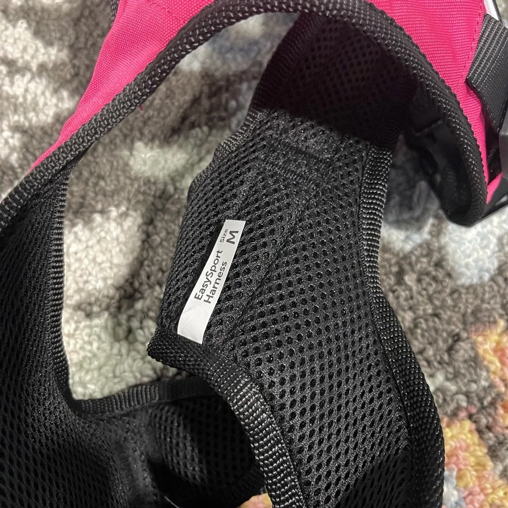 Petsafe Easysport Harness Size Medium New With Tags